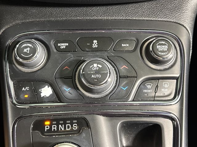2016 Chrysler 200 S