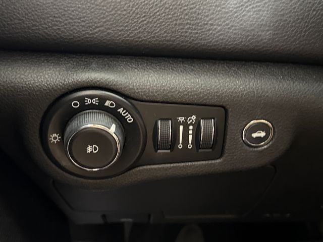 2016 Chrysler 200 S