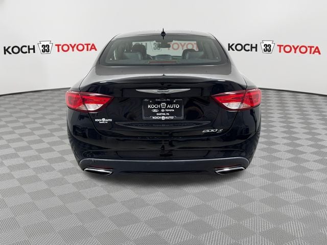 2016 Chrysler 200 S