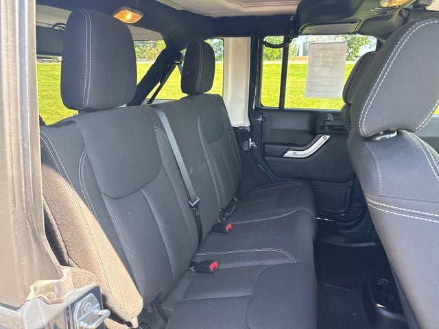 2016 Jeep Wrangler Unlimited Sahara