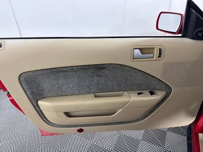 2008 Ford Mustang V6 Deluxe