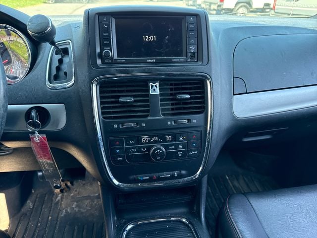 2016 Dodge Grand Caravan R/T