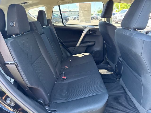 2017 Toyota RAV4 LE