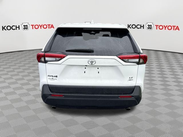 2024 Toyota RAV4 LE