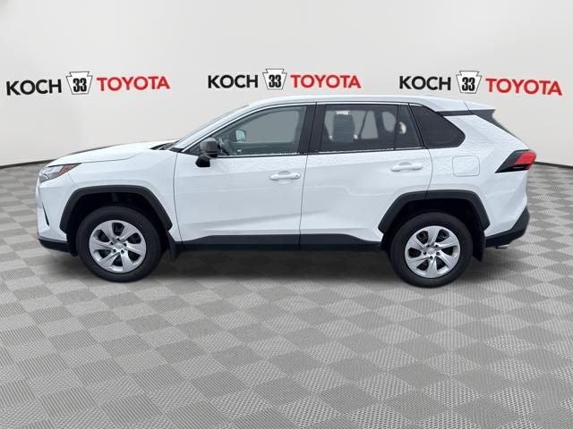 2025 Toyota RAV4 LE