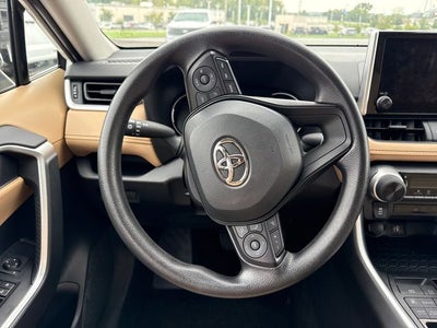 2025 Toyota RAV4 LE