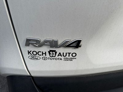 2020 Toyota RAV4 LE