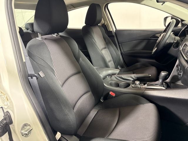 2016 Mazda Mazda3 i Touring