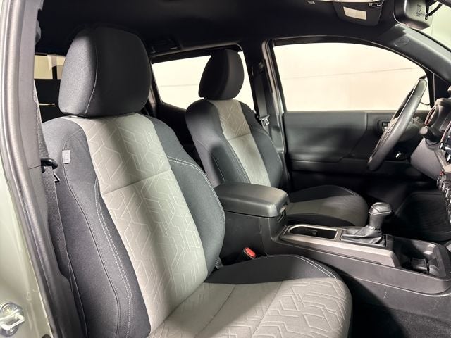 2022 Toyota Tacoma TRD Sport V6