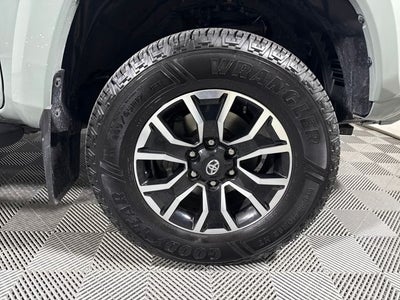 2022 Toyota Tacoma TRD Sport V6