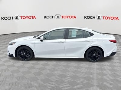 2025 Toyota Camry SE
