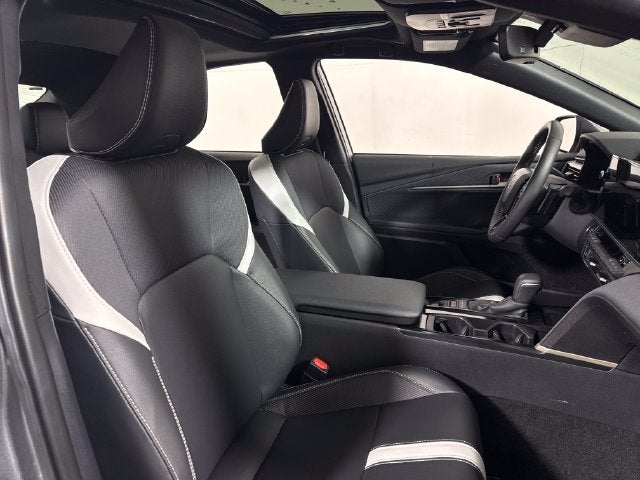 2025 Toyota AWD Camry SE