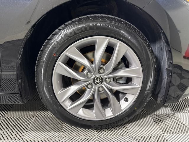 2021 Toyota Avalon XLE
