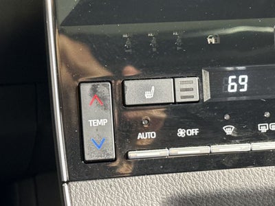 2021 Toyota Avalon XLE