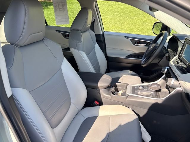 2021 Toyota RAV4 Hybrid XLE Premium