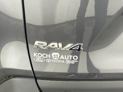 2022 Toyota RAV4 Hybrid XLE