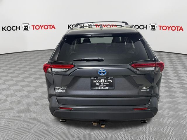 2022 Toyota RAV4 Hybrid XLE