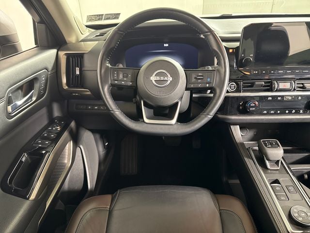 2022 Nissan Pathfinder Platinum