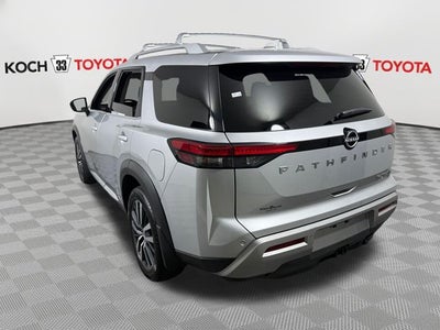 2022 Nissan Pathfinder Platinum