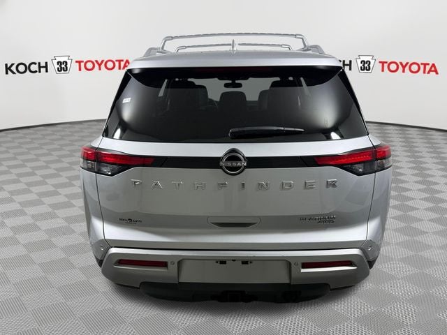 2022 Nissan Pathfinder Platinum