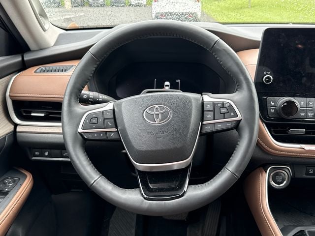 2025 Toyota Grand Highlander Platinum