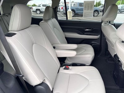 2024 Toyota Grand Highlander XLE