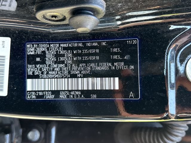 2021 Toyota Highlander LE