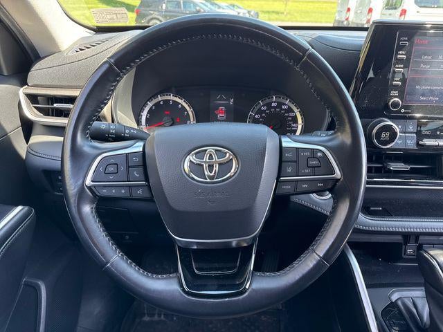 2021 Toyota Highlander LE