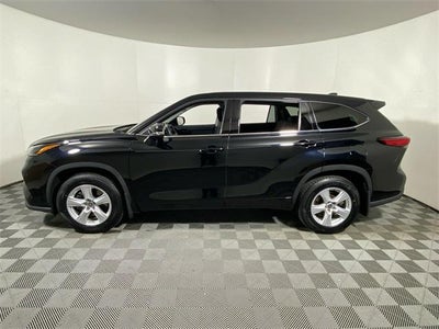2021 Toyota Highlander LE