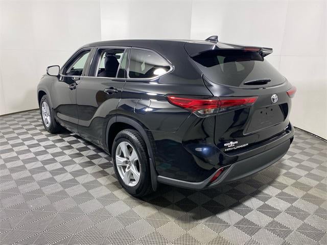 2021 Toyota Highlander LE