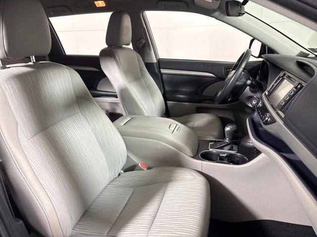 2019 Toyota Highlander LE Plus