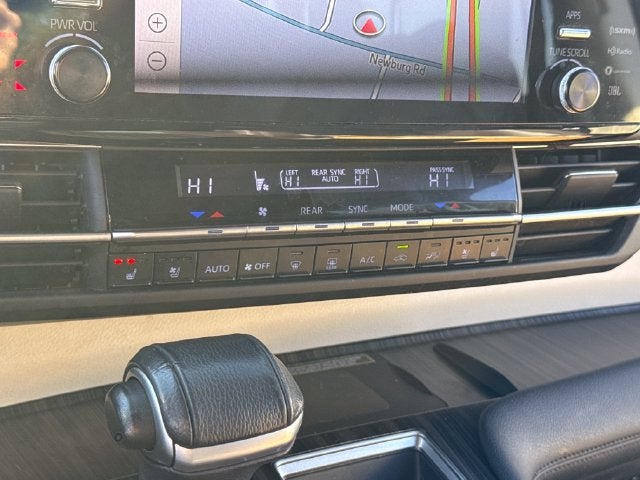 2021 Toyota Sienna Platinum 7 Passenger