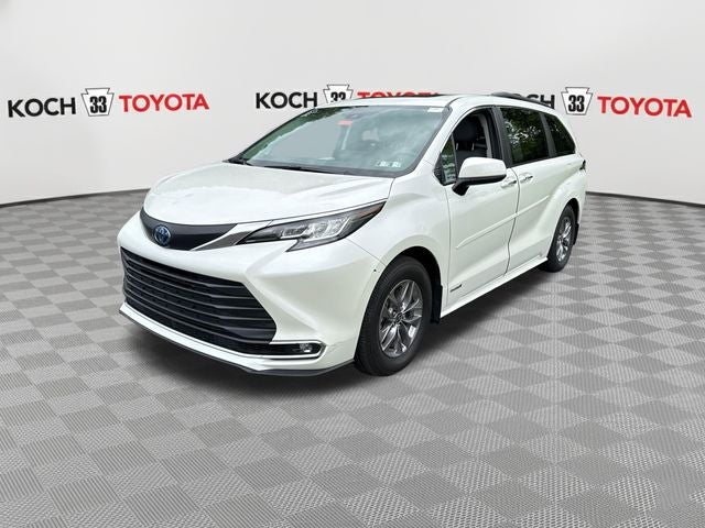 2021 Toyota Sienna XLE 7 Passenger