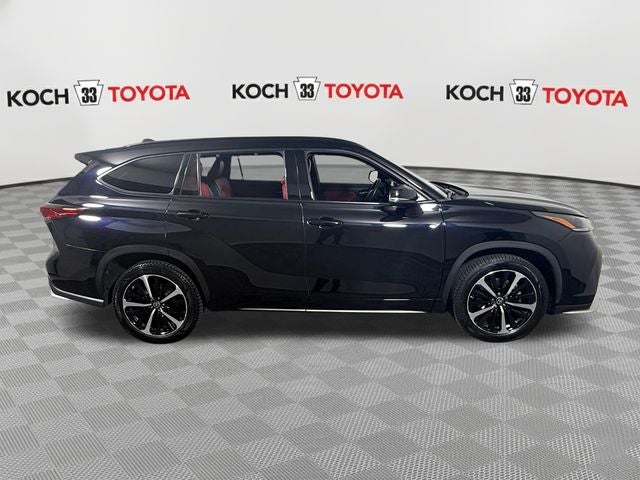 2022 Toyota Highlander XSE