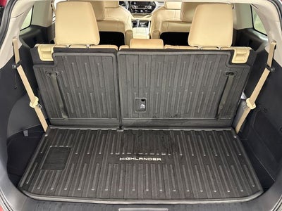 2023 Toyota Highlander Hybrid XLE