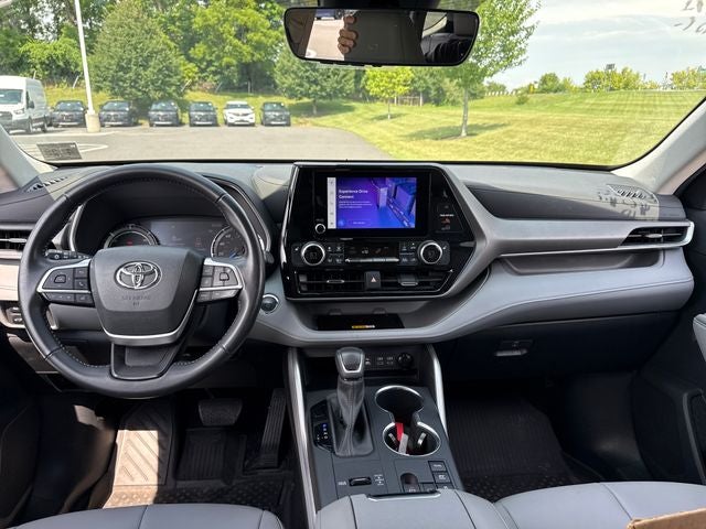 2023 Toyota Highlander Hybrid XLE