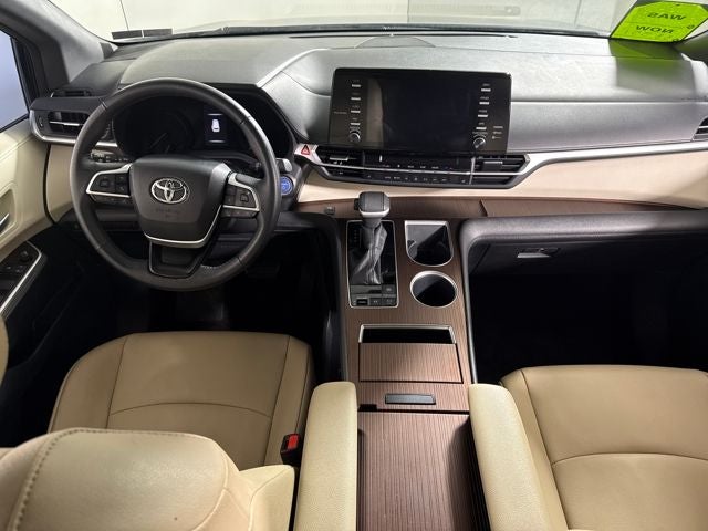 2022 Toyota Sienna XLE 7 Passenger