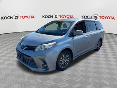 2018 Toyota Sienna XLE 8 Passenger