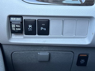 2018 Toyota Sienna XLE 8 Passenger