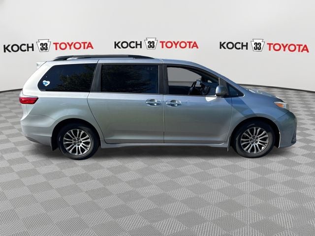 2018 Toyota Sienna XLE 8 Passenger