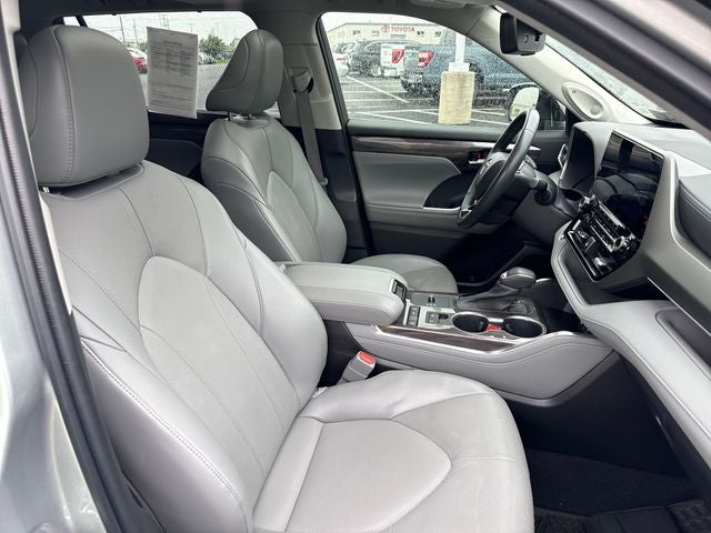 2022 Toyota Highlander Limited