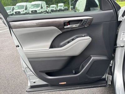 2022 Toyota Highlander Limited