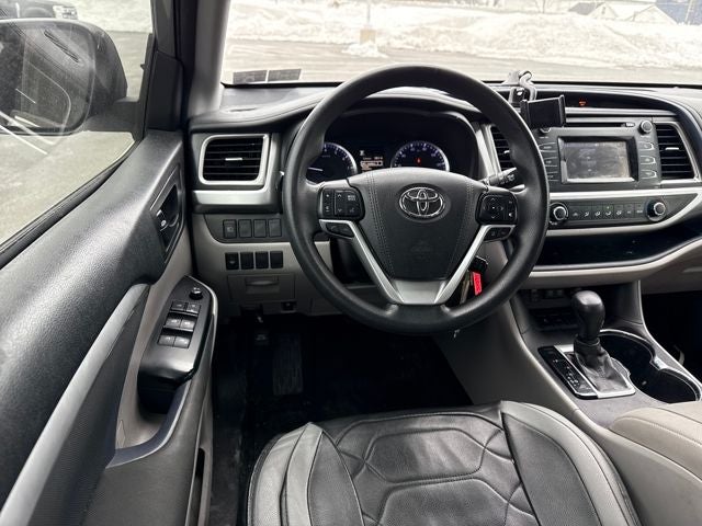 2018 Toyota Highlander LE