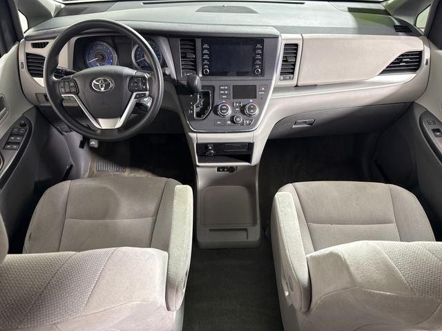 2019 Toyota Sienna L 7 Passenger