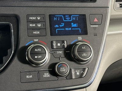 2019 Toyota Sienna L 7 Passenger
