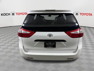 2019 Toyota Sienna L 7 Passenger