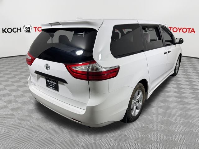 2019 Toyota Sienna L 7 Passenger
