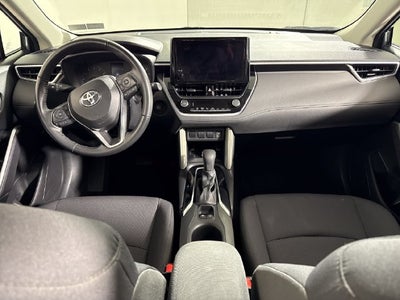2024 Toyota Corolla Cross LE
