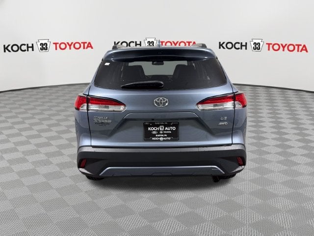 2024 Toyota Corolla Cross LE
