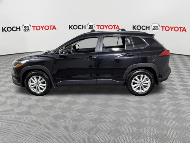 2024 Toyota Corolla Cross LE